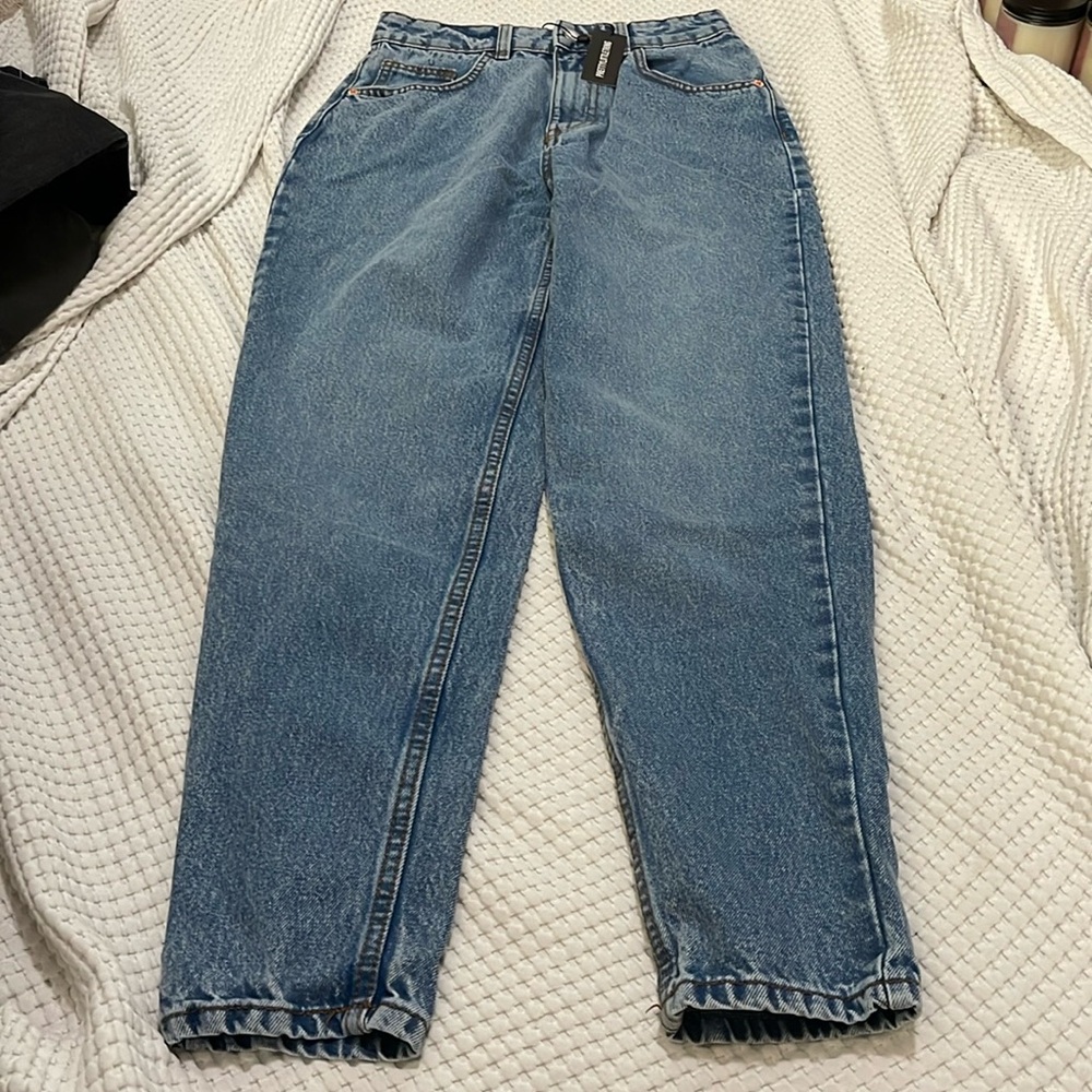 NWT- PrettyLittleThing- 0 & 4. Mom Jean - Picture 2 of 6